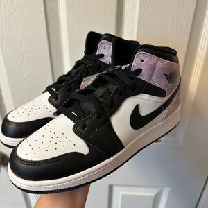 Nike Air Jordan 1 Mid Black and Light Pink